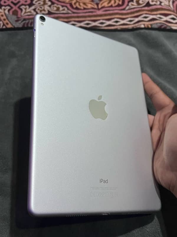 Exchange Ipad pro 120hz 10.5 inch. 5