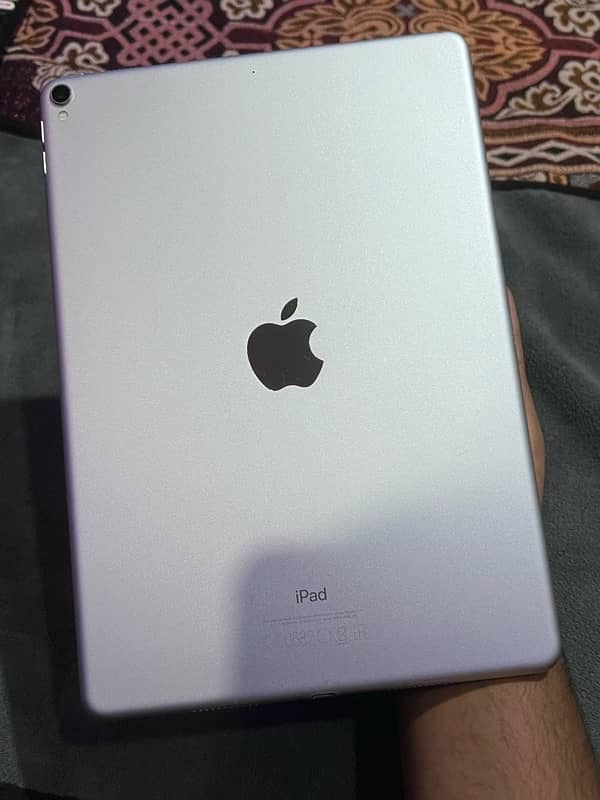 Exchange Ipad pro 120hz 10.5 inch. 6