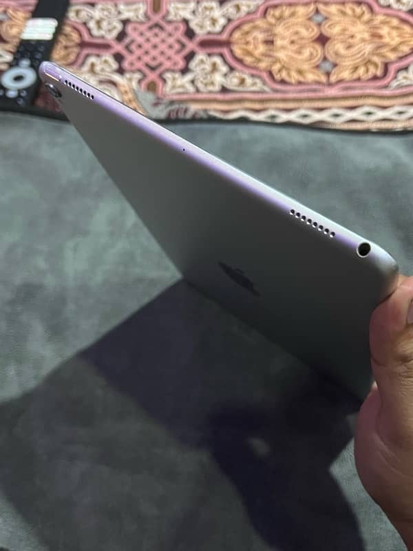 Exchange Ipad pro 120hz 10.5 inch. 11