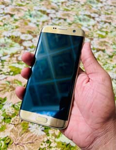 Samsung s7edge Golden 10/10 condition official pta approve 03446536017