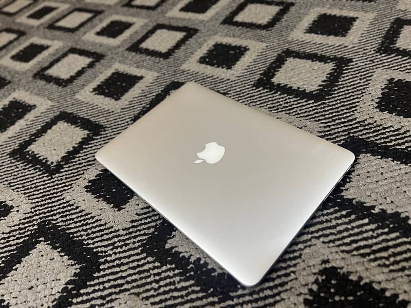 MacBook Pro 1