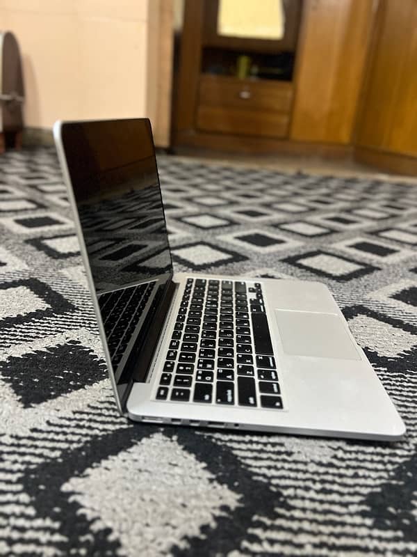 MacBook Pro 2