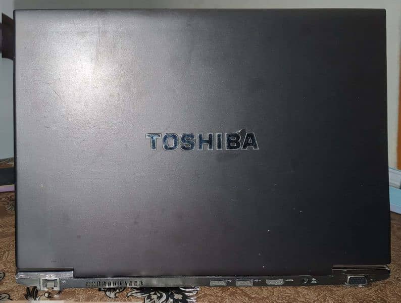 TOSHIBA laptop 0