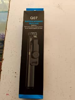 Q07 Bluetooth Selfie Stick