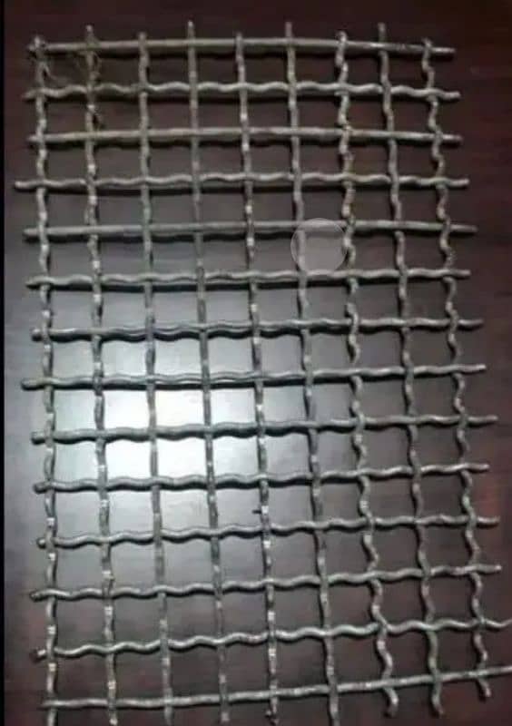 Razor wire Barbed wire Security Chain Link Fence / Jali & Welded Mesh 13