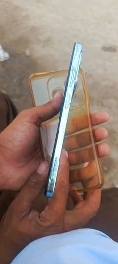 Infinix hot 40 i condition 10/10 with 7 month warnty