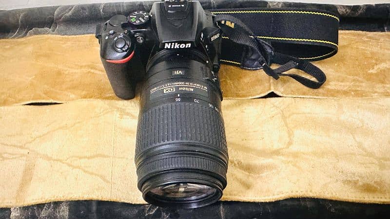 Nikon D5600 DSLR Camera with Nikkor 18-55mm VR lens 1