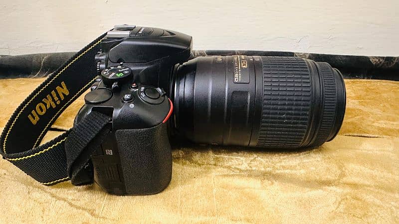 Nikon D5600 DSLR Camera with Nikkor 18-55mm VR lens 2