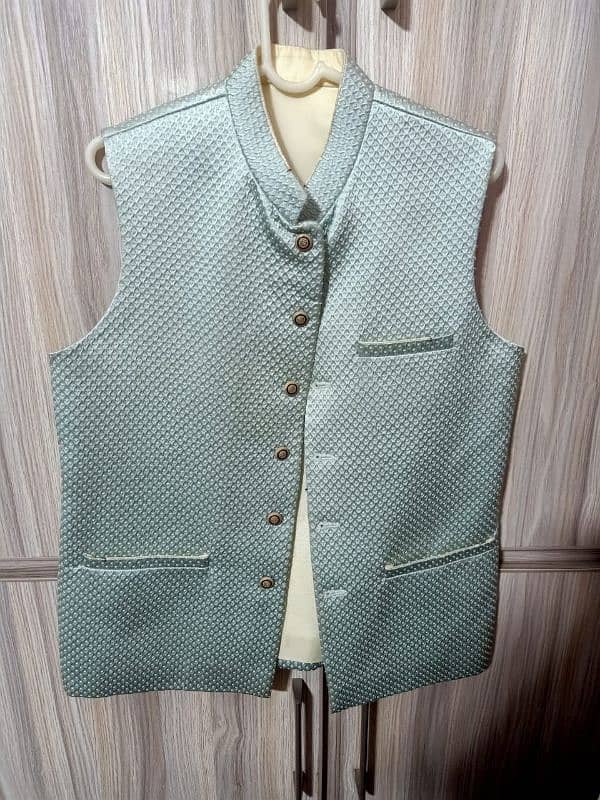 Almirah brand original waistcoat medium size low price 2