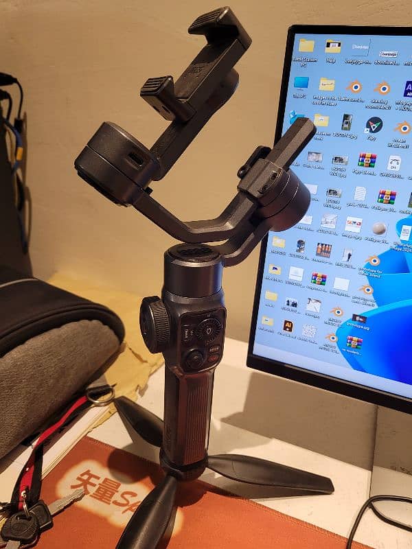 Professional 3 axis Phone Gimbal 0