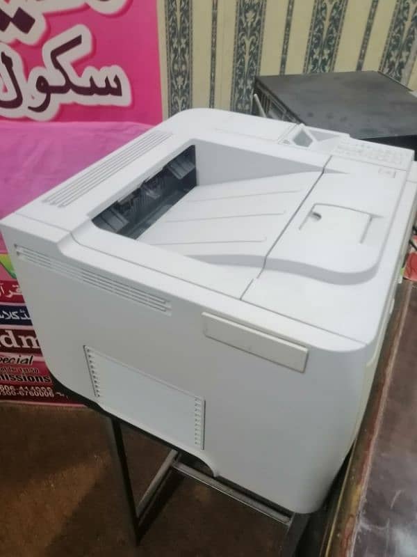 hp laserjet 3015 printer in good condition 0