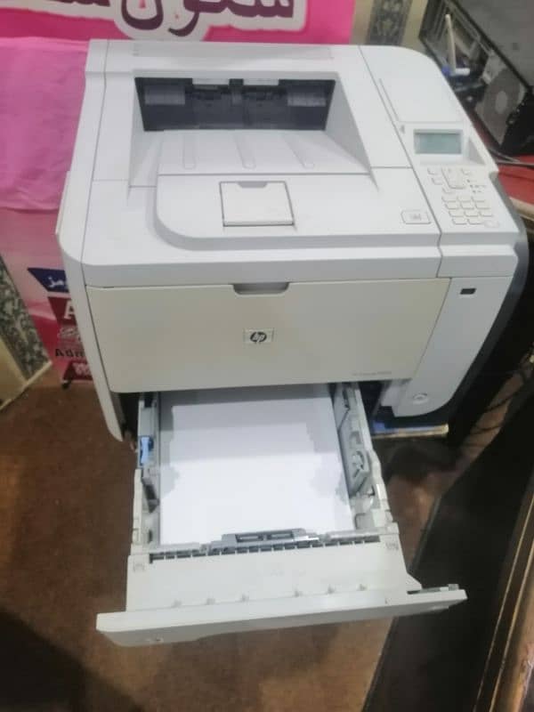 hp laserjet 3015 printer in good condition 1