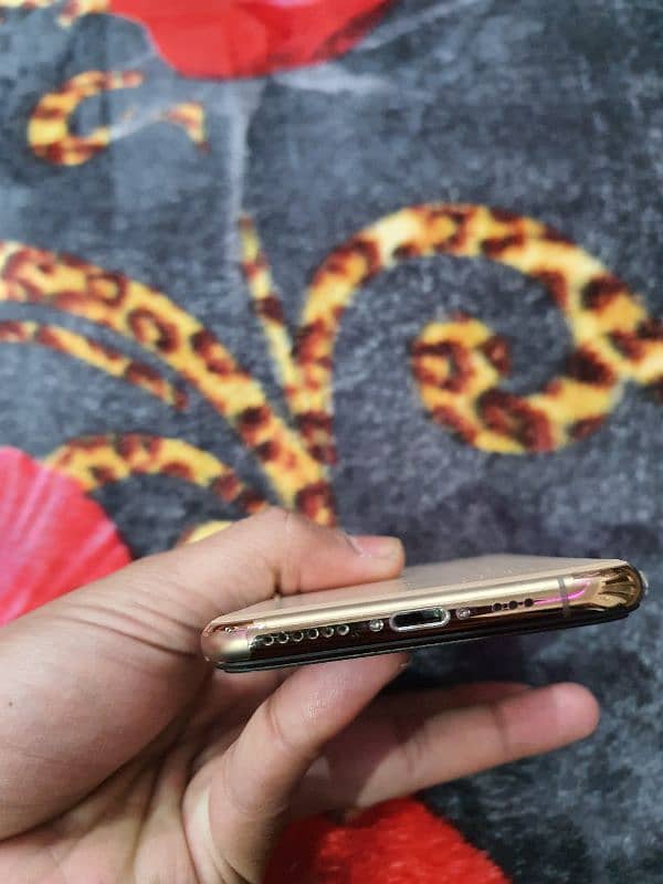 Iphone XS 256GB rose gold Urgent Read add 3