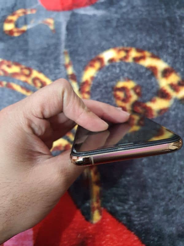 Iphone XS 256GB rose gold Urgent Read add 4