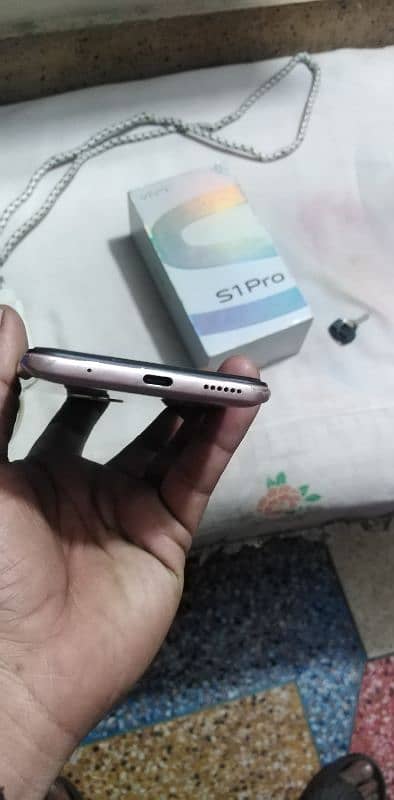 vivo s1 pro 8/128 lush condition 4