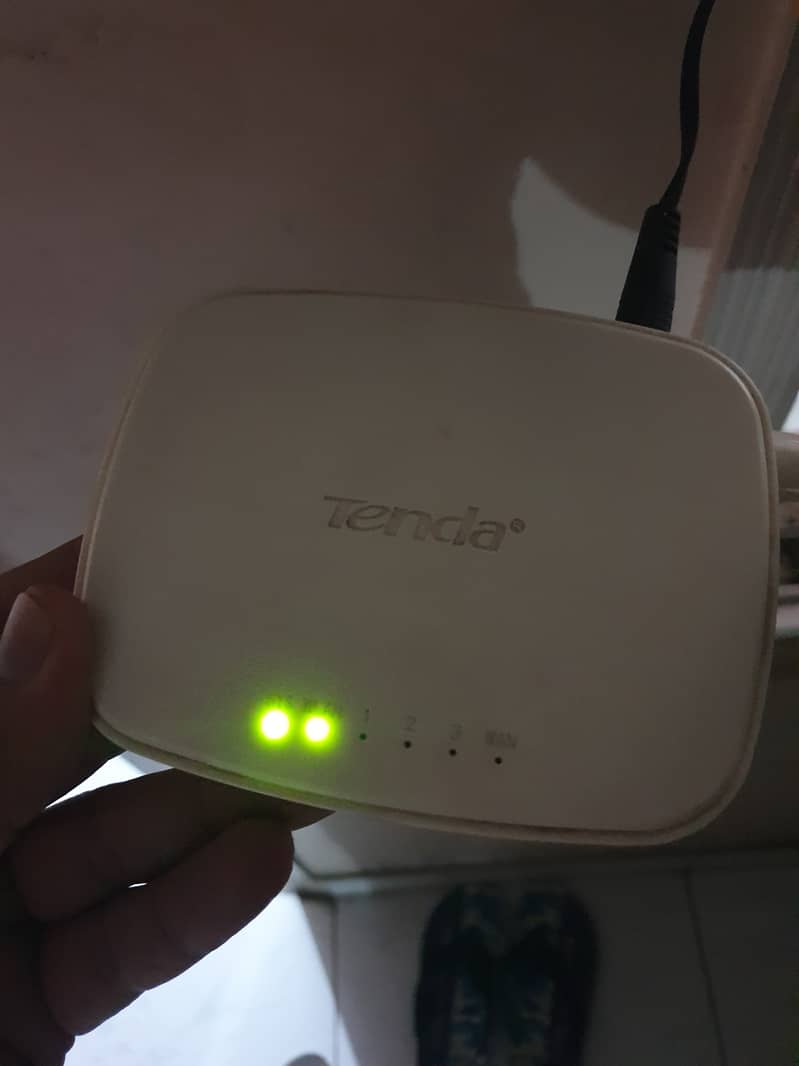 Tenda Wifi router 2