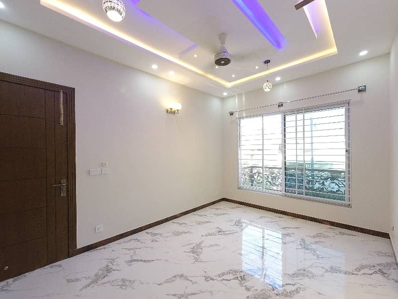 Book A On Excellent Location 7 Marla House In Jinnah Gardens Phase 1 11