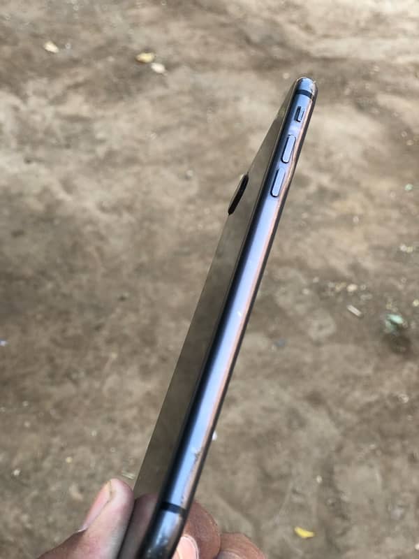 IPhone 8plus non pta 1