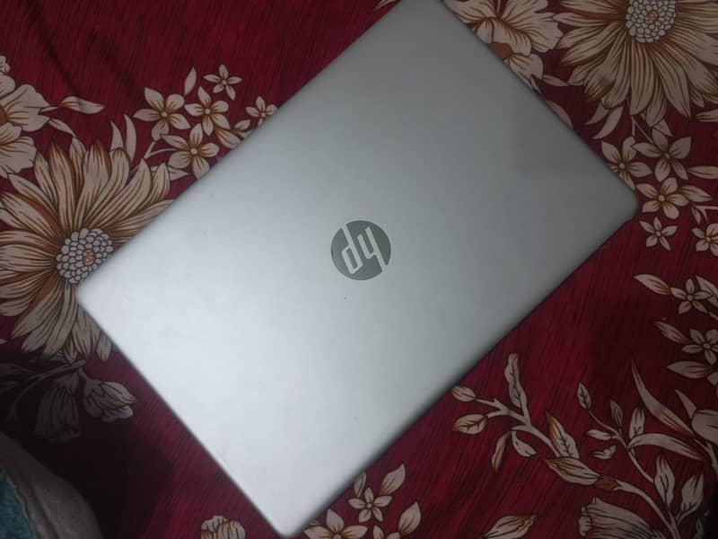 hp i7 10th 2gb nividia gaming 7