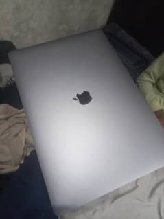 i9 Macbook pro 2019 16"