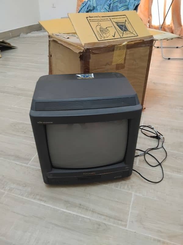 14'' Top Dome Panasonic Color TV 0