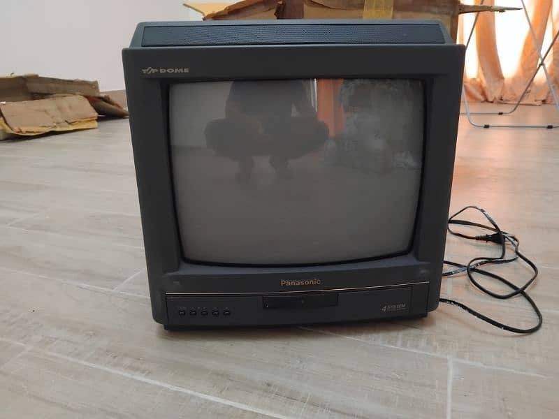 14'' Top Dome Panasonic Color TV 1