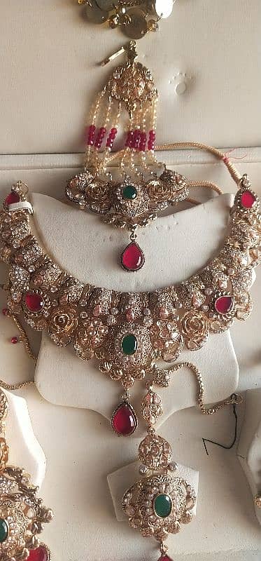 Bridal and party wear jewelry set 4