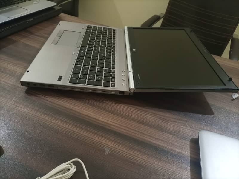 Hp EliteBook 8570p Core i5 3rd Gen 4GB Ram 320GB HDD 7200 Rpm 13