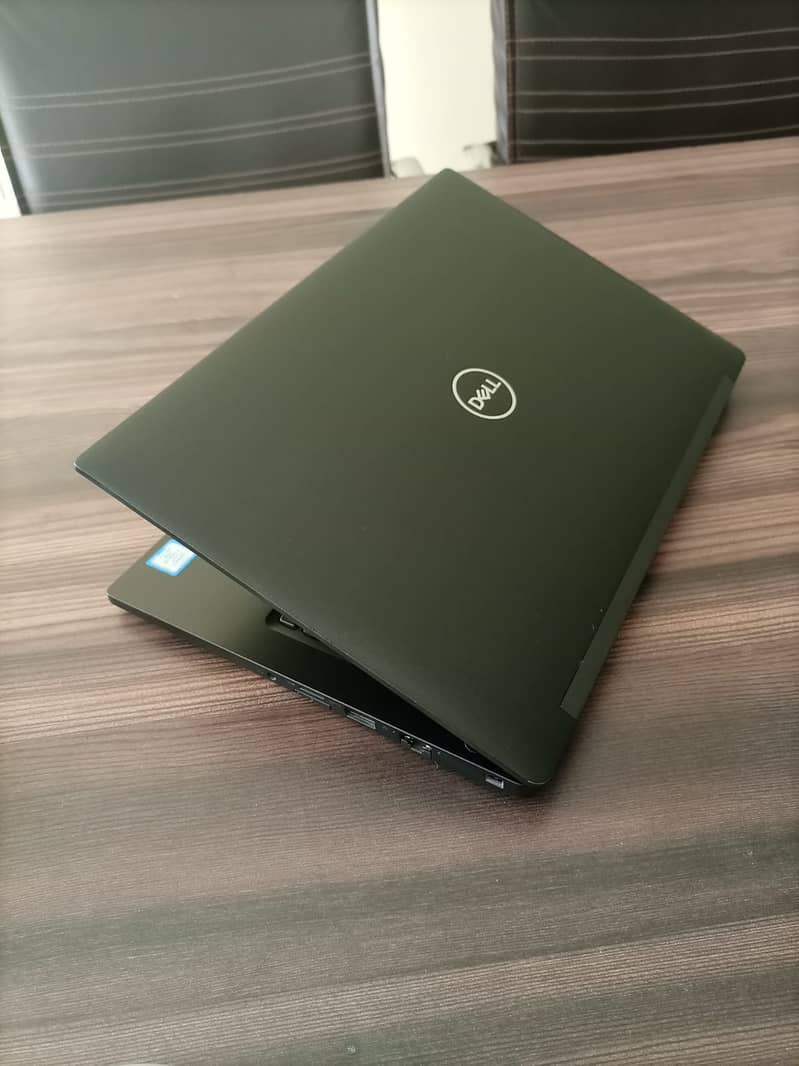 Dell Latitude 7390 Core i5 8th Gen 8GB RAM 256GB SSD Condtion 10 by 10 11