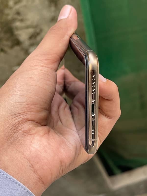 iphone XS PTA Approved 5