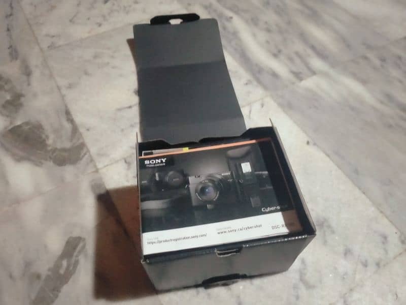 Sony RX100 i (mark one)  BOX ONLY! 7