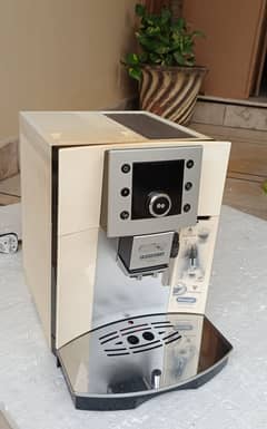 Coffee Maker/Delonghi