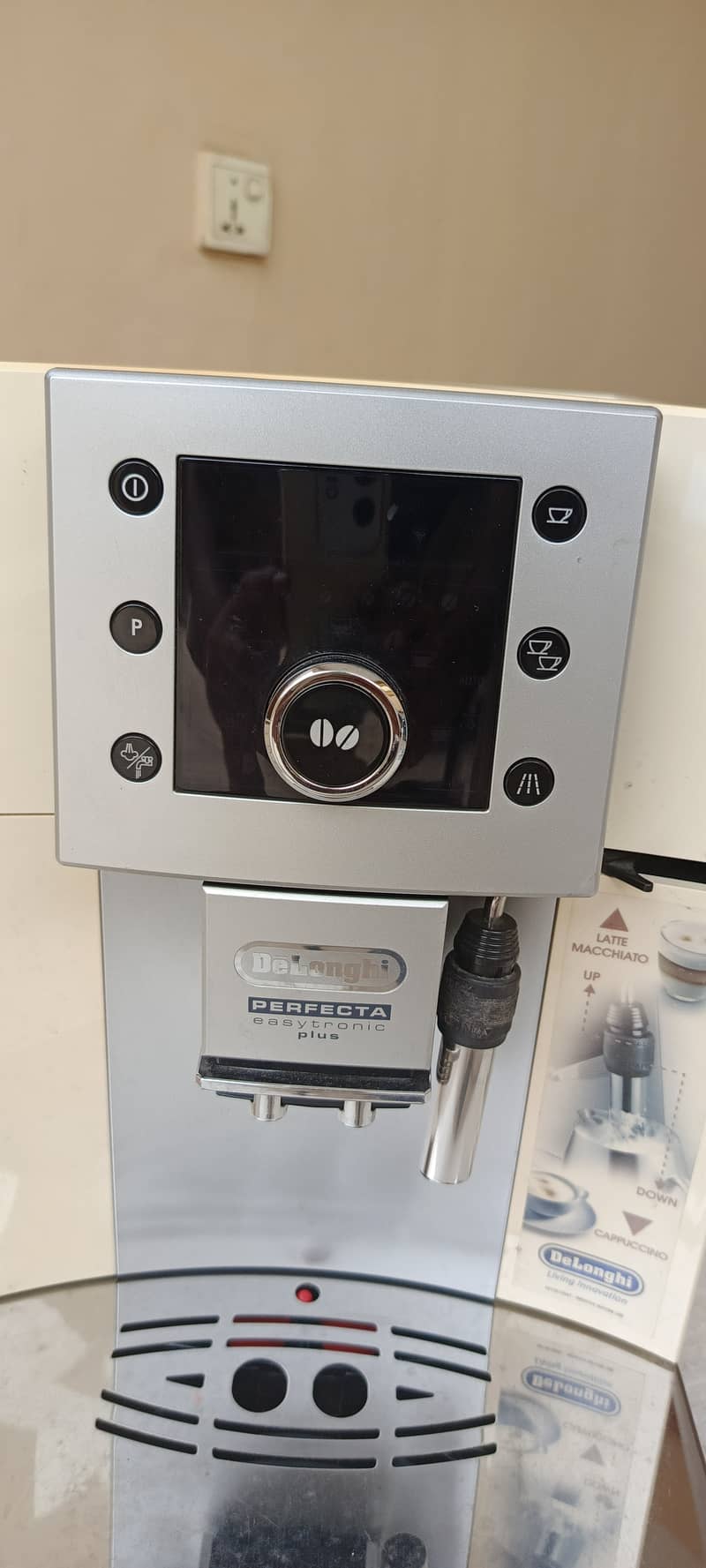 Coffee Maker/Delonghi 16