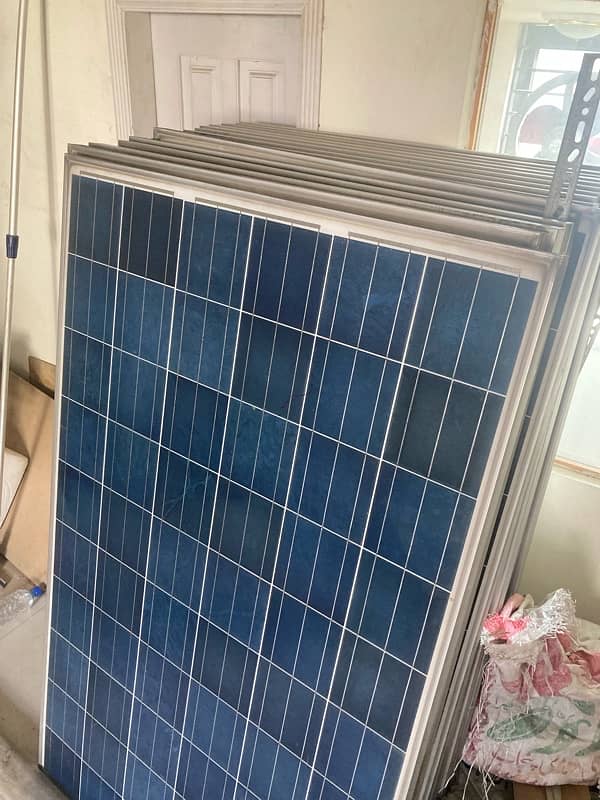 HYBRID INVEREX INVERTER AND SOLAR PANELS 10