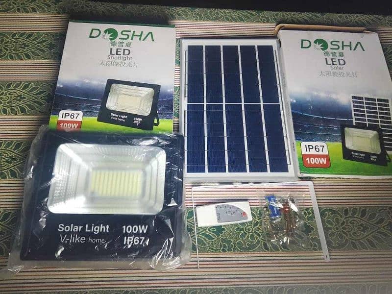 60 watt 100 watt solar flood light with remote control solar panel 4