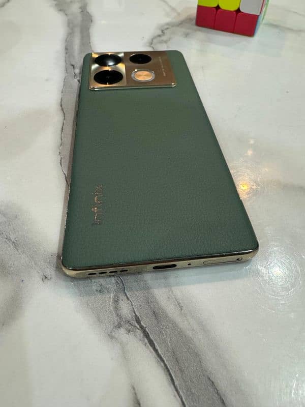 Infinix Note 40 Pro 9