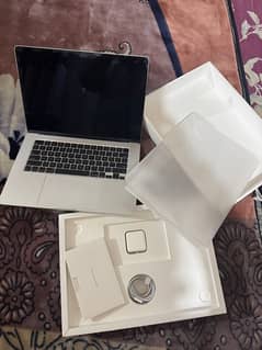 MACBOOK AIR M2 , 2023 , 256 gb ,15 inch , urgent sale