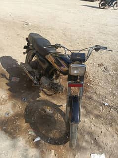 sale my 7cc bike call number 03331354945