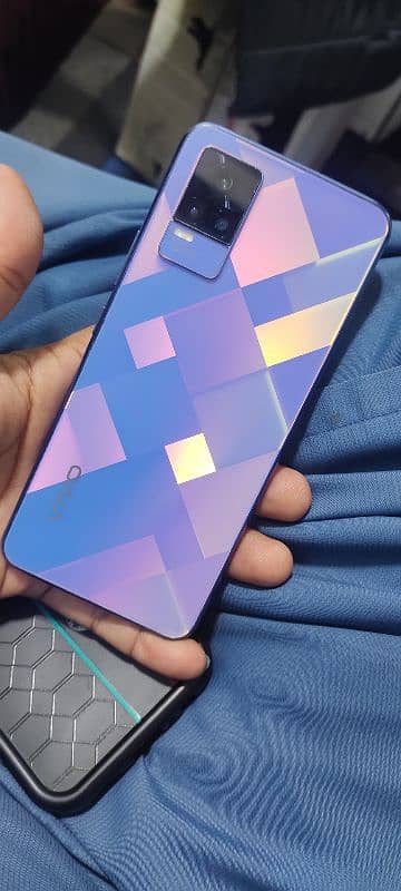 Vivo V21e. 08+04/128,  64Mp Camera With Box + Orignal Charger 0