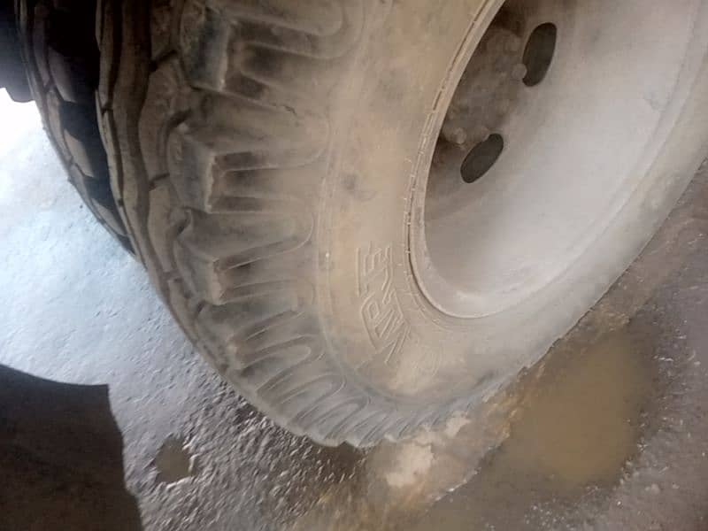 Nissan mini truck all tyre new engine 3000 cc 9