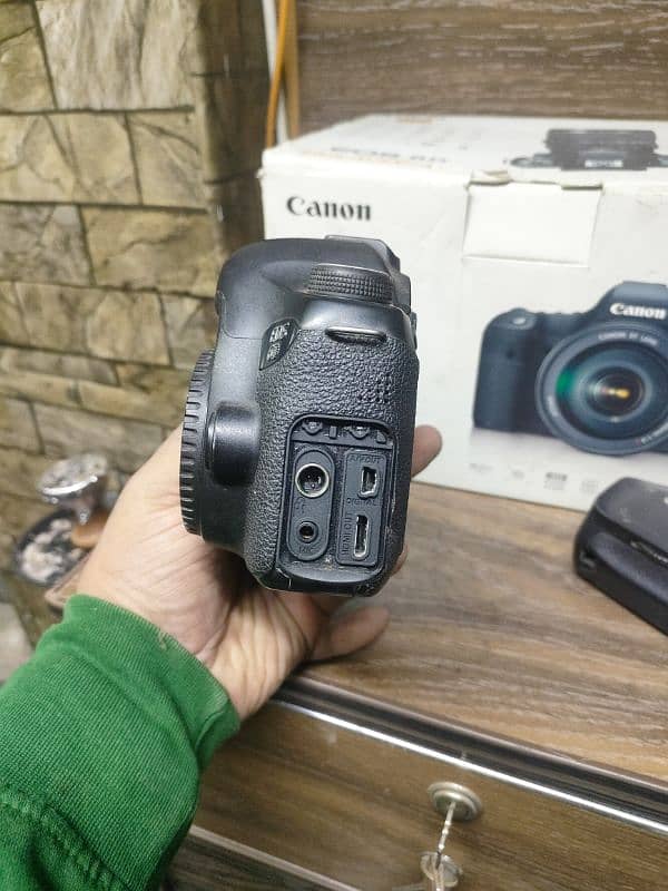 Canon eos 6d with battery grip 2