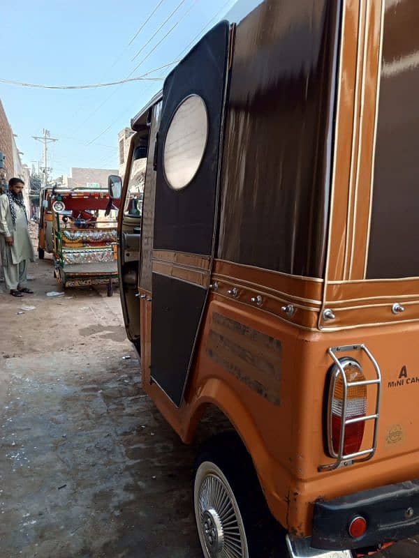 SIWA AUTO RICKSHAW 6