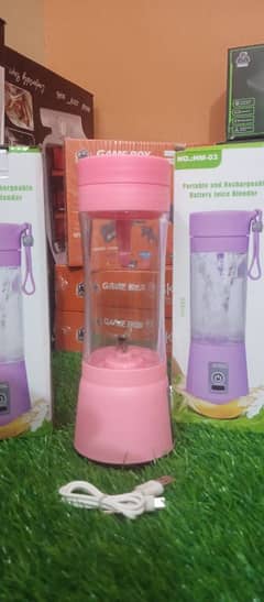 Portable Mini Rechargable Blender, Personal Blender for Smoothies.