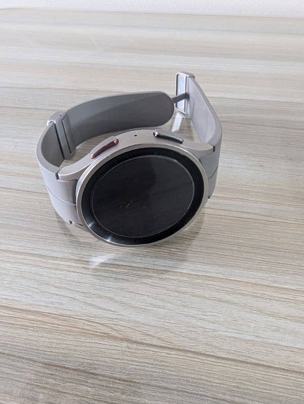 Samsung Galaxy Watch 5 Pro 2