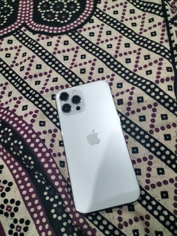 iphone 10 by 10 condition with water pack and Face ID original 0