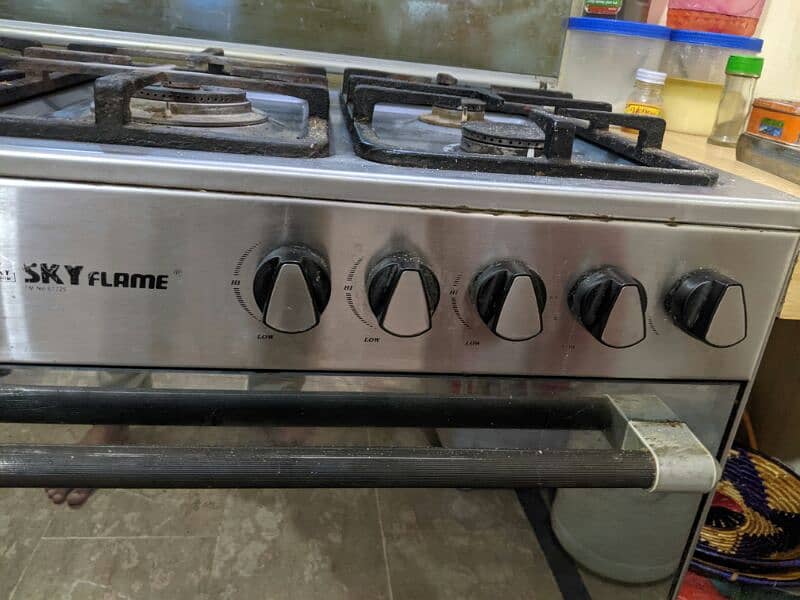 SKY FLAME COOKING RANGE 4