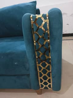 3+3 seater sofa velvet almost new condition