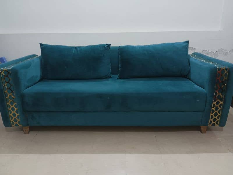 3+3 seater sofa velvet almost new condition 2