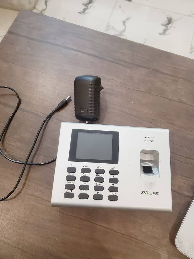 ZKT Eco Fingerprint Time Attendance Machine 1