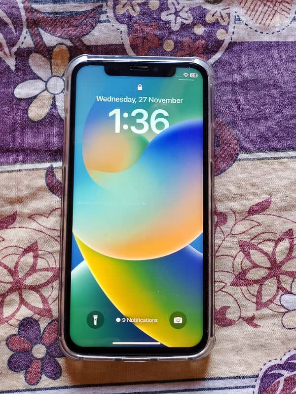 iphone X in excellent condition 2